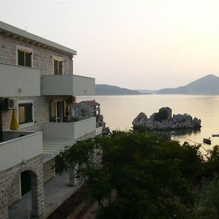 Guest House Villa Pastrovka Sveti Stefan Bagian luar foto