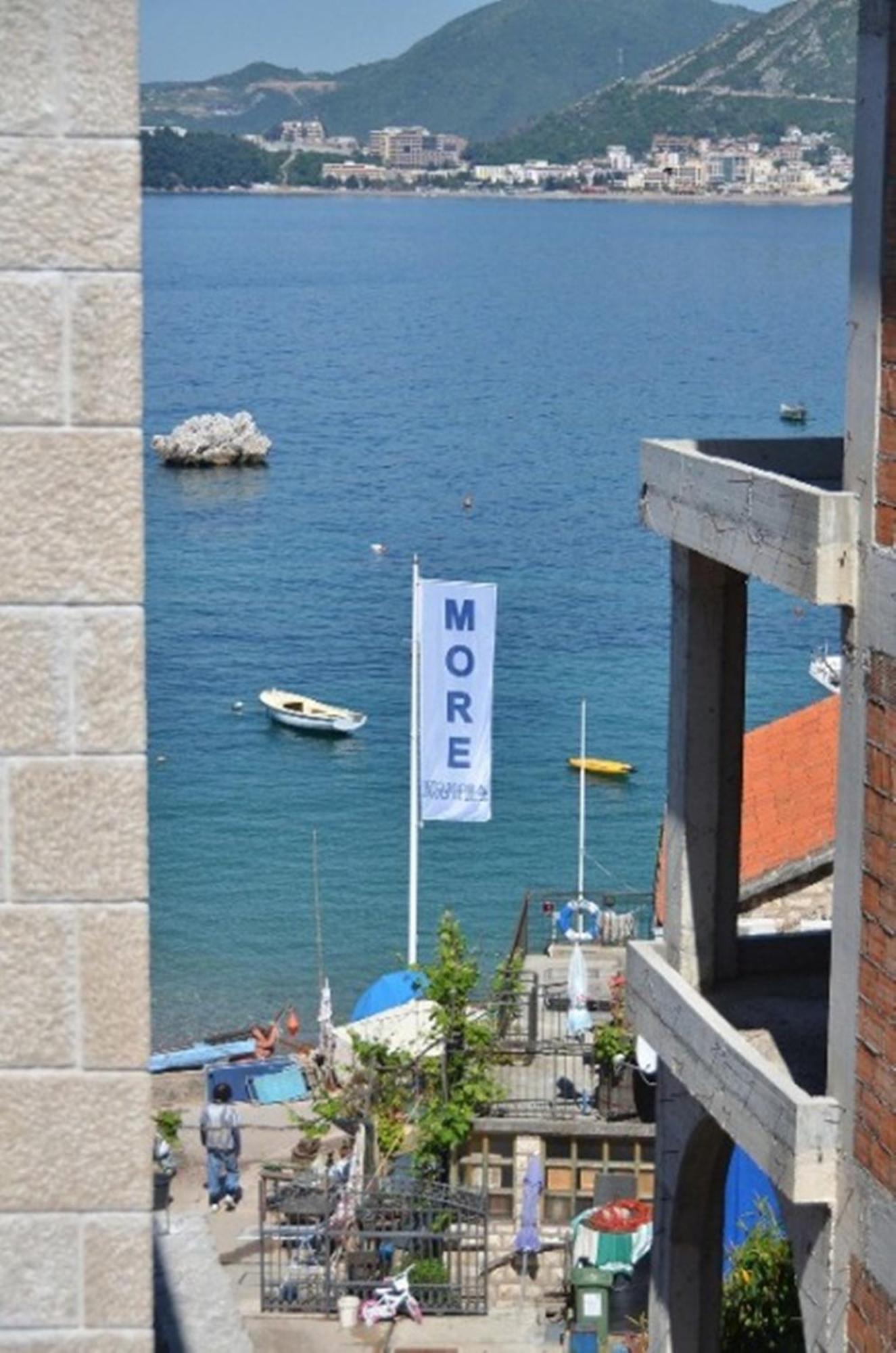Guest House Villa Pastrovka Sveti Stefan Ruang foto