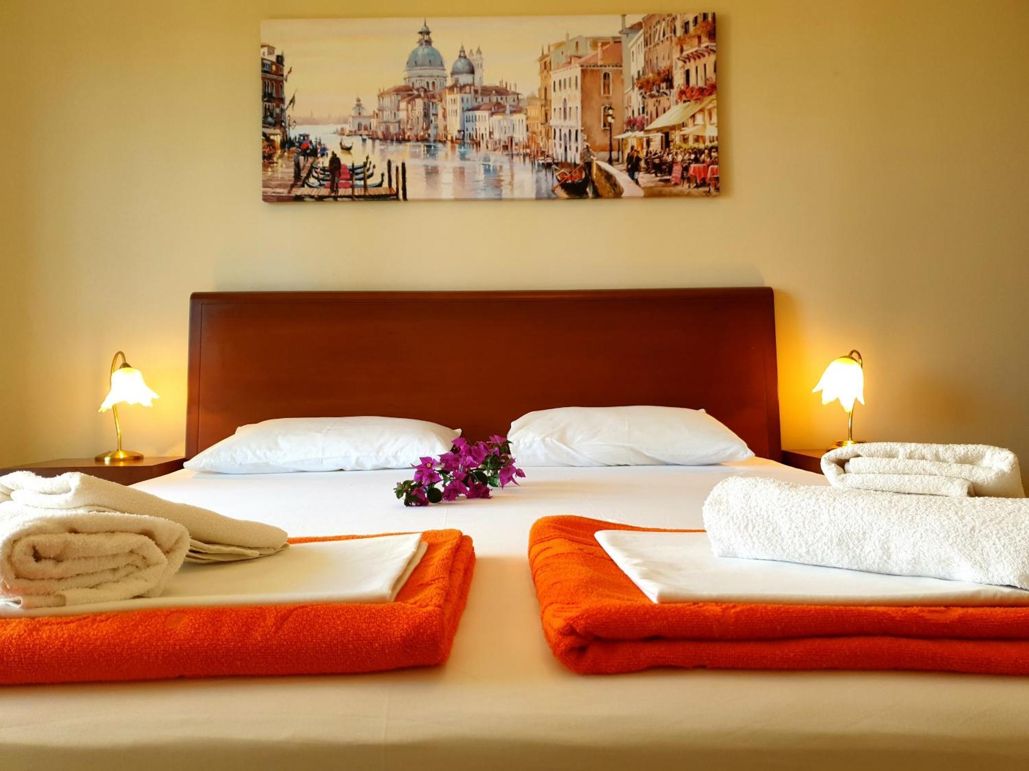 Guest House Villa Pastrovka Sveti Stefan Bagian luar foto