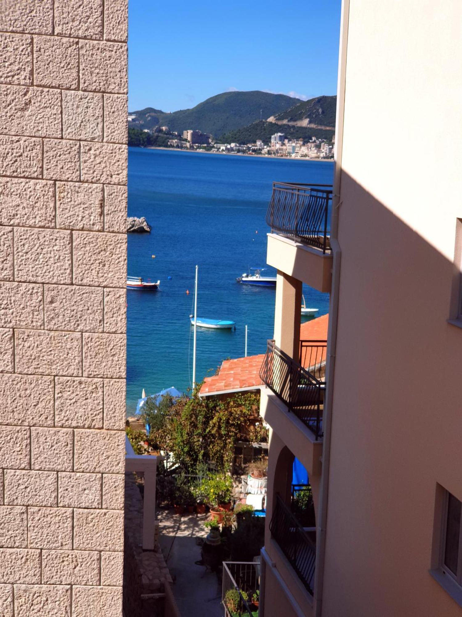 Guest House Villa Pastrovka Sveti Stefan Bagian luar foto
